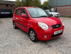 Red Used 2010 Kia Picanto 2 Hatchback | £2,995 (A bit pricey)