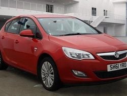Red Used 2011 Vauxhall Astra Excite Hatchback | £1,690 (Good price)