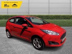 Red Used 2013 Ford Fiesta Zetec Hatchback | £2,895 (Fair price)