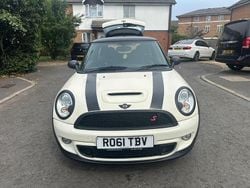 White Used 2011 Mini Cooper S Hatch Hatchback | £2,300 (Super price)