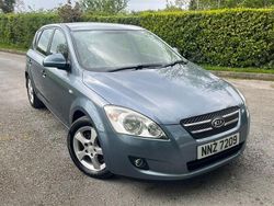 Blue Used 2009 Kia Ceed Hatchback | £2,945 (Expensive)
