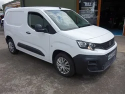 White Used 2020 Peugeot Partner MPV | £7,995 (Fair price)
