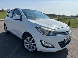 White Used 2012 Hyundai i20 Active Hatchback | £3,490 (Fair price)