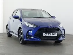 Blue Used 2024 Toyota Yaris Hybrid Design Hatchback | £19,298 (Fair price)