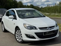 White Used 2013 Vauxhall Astra Elite Hatchback | £3,700 (Fair price)