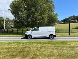 White Used 2023 Peugeot Expert Premium Van | £12,950 (Good price)