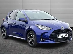 Juniper blue New 2025 Toyota Yaris Hybrid Design Hatchback | £19,801 (Super price)