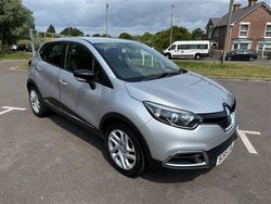 Silver Used 2015 Renault Captur Dynamique SUV | £6,695 (Fair price)