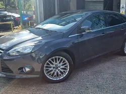 Grey Used 2013 Ford Focus Zetec Hatchback | £2,999 (Good price)