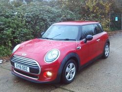 Red Used 2016 Mini ONE Hatch Hatchback | £4,995 (Super price)