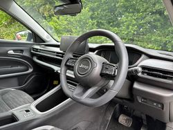 White New 2025 Jeep Avenger Longitude SUV | £22,695 (Fair price)