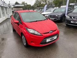 Red Used 2009 Ford Fiesta Hatchback | £1,795 (Good price)