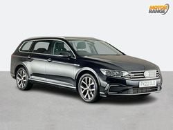 Black Used 2022 VW Passat GTE Estate | £19,895 (Fair price)