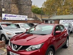 Red Used 2015 Nissan Qashqai Acenta SUV | £4,995 (Super price)