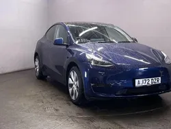 Blue Used 2022 Tesla Model Y Long Range AWD SUV | £24,299 (Fair price)