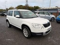 White Used 2012 Skoda Yeti Elegance SUV | £3,995 (Fair price)