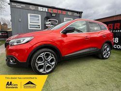 Red Used 2017 Renault Kadjar Dynamique SUV | £6,195 (Fair price)