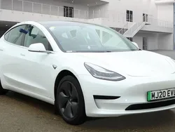 White Used 2020 Tesla Model 3 Standard Range Sedan | £16,299 (Good price)