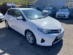 White Used 2014 Toyota Auris Active Hatchback | £4,995 (A bit pricey)