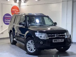Black Used 2013 Mitsubishi Shogun SUV | £9,999 (Fair price)
