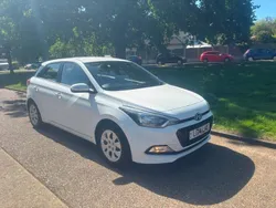 White Used 2015 Hyundai i20 Hatchback | £5,295 (Fair price)