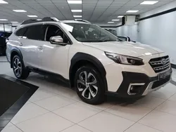 White Used 2022 Subaru Outback SUV | £27,949 (Good price)