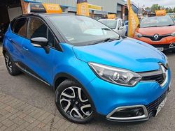 Blue Used 2015 Renault Captur Dynamique SUV | £4,995 (Fair price)