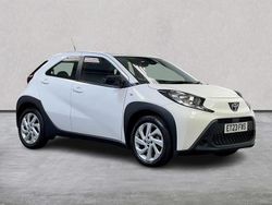 White Used 2023 Toyota Aygo X PURE SUV | £12,111