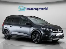 Grey Used 2022 Dacia Jogger Extreme MPV | £13,500 (Fair price)