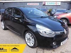 Black Used 2016 Renault Clio IV Dynamique Hatchback | £5,190 (Fair price)