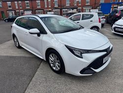White Used 2024 Toyota Corolla Estate | £21,235 (Good price)