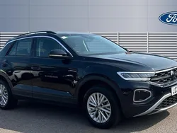 Used 2025 VW T-Roc Life SUV | £22,732 (Fair price)