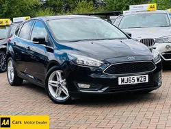 Black Used 2015 Ford Focus Zetec Hatchback | £5,449 (Fair price)