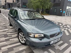 Green Used 2004 Volvo V70 Estate | £1,350 (Fair price)