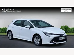 White Used 2022 Toyota Corolla Hatchback | £16,335 (Good price)