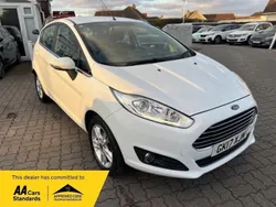 White Used 2017 Ford Fiesta Zetec Hatchback | £8,600 (Fair price)