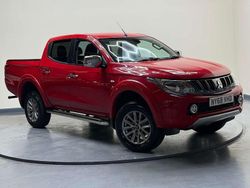 Red Used 2019 Mitsubishi L200 Pickup | £15,594 (Fair price)