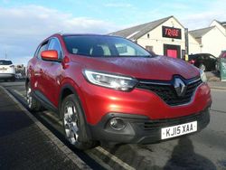 Red Used 2015 Renault Kadjar Dynamique SUV | £3,995 (Fair price)