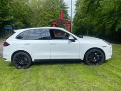 White Used 2013 Porsche Cayenne SUV | £14,999 (Fair price)