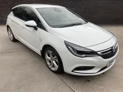 White Used 2016 Vauxhall Astra SRi Hatchback | £5,995 (Fair price)