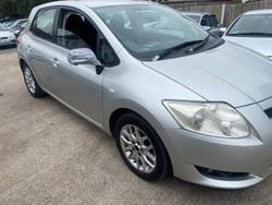 Silver Used 2007 Toyota Auris T3 Hatchback | £1,100 (Fair price)