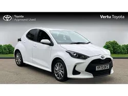 White Used 2023 Toyota Yaris Hybrid Hatchback | £17,853 (Good price)