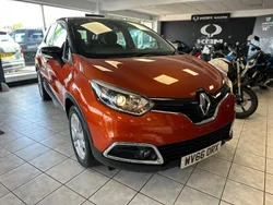 Orange black Used 2016 Renault Captur Dynamique SUV | £6,990 (Fair price)