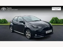 Black Used 2024 Toyota Yaris Hybrid Hatchback | £17,995 (Good price)
