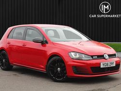 Red Used 2016 VW Golf VII GTD Hatchback | £7,885 (Fair price)