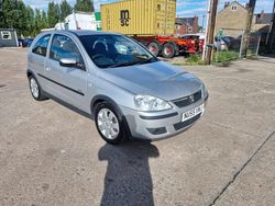 Silver Used 2006 Vauxhall Corsa Hatchback | £875 (Good price)
