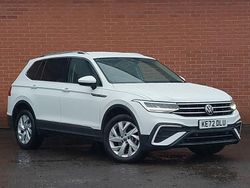 White Used 2023 VW Tiguan Allspace Life SUV | £24,998 (Fair price)
