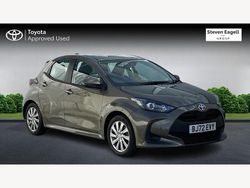 Bronze Used 2022 Toyota Yaris Hybrid Hatchback | £16,499 (Fair price)