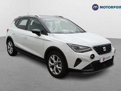 White Used 2023 Seat Arona FR SUV | £13,899 (Fair price)