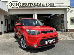 Red Used 2016 Kia Soul 2 SUV | £4,988 (Fair price)